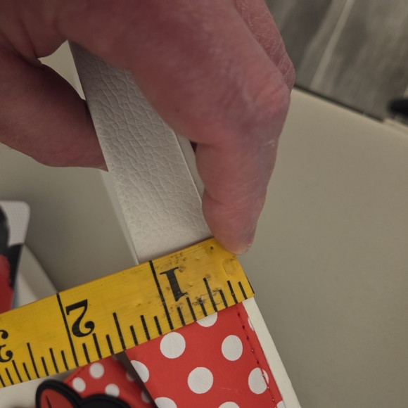 Disney Minnie Mouse Children's Flip Flops Size 5/6 - Picture 6 of 8